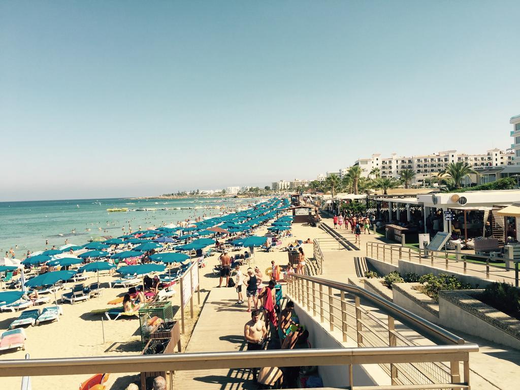 Tonia Seaview Протарас